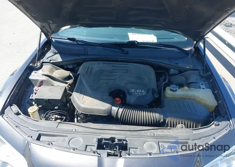 2019 Chrysler 300 Touring L from USA, damaged, VIN 2C3CCAAG2KH693985